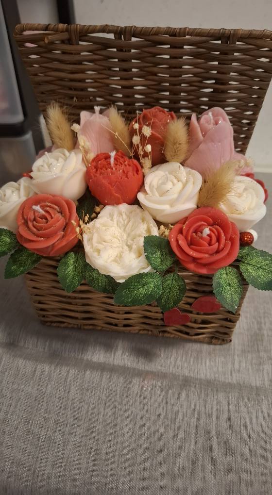 Floral Soy Wax Candle Bouquet