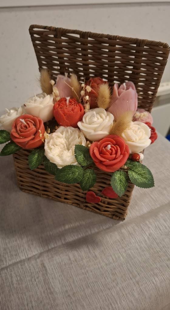 Floral Soy Wax Candle Bouquet