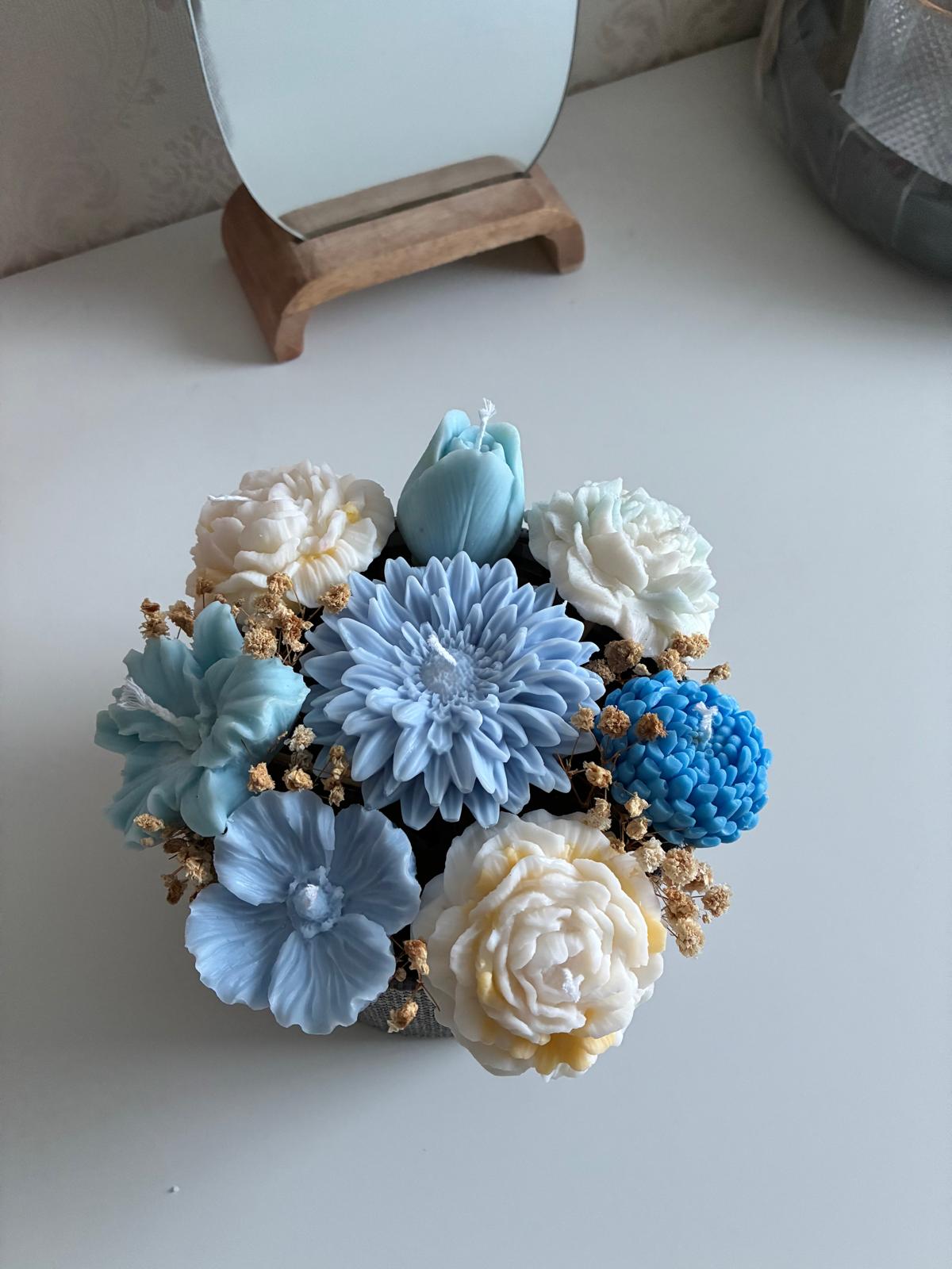 Handmade Soy Wax Candle Bouquet – A Gift That Blooms Forever