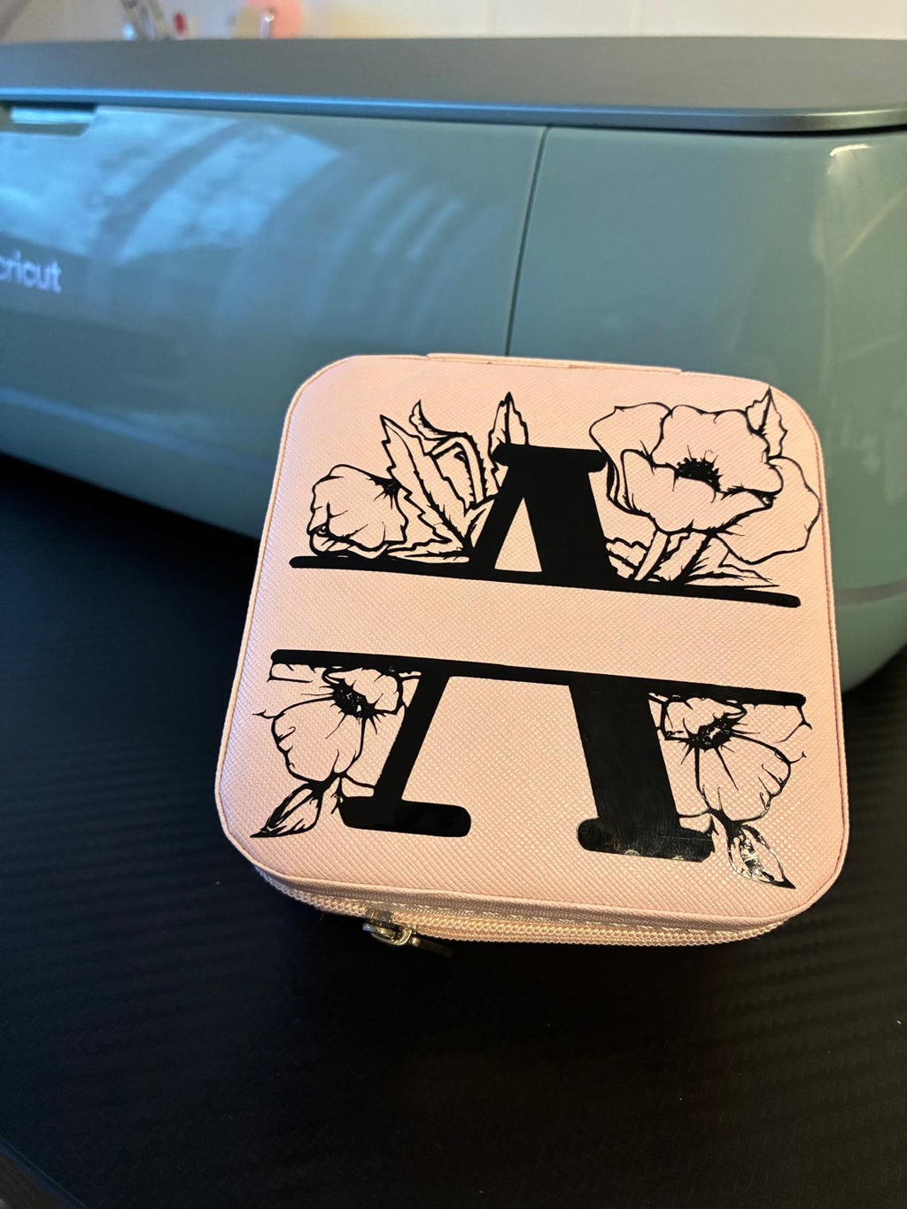 Personalized Jewelry Box – A Gift as Unique as You