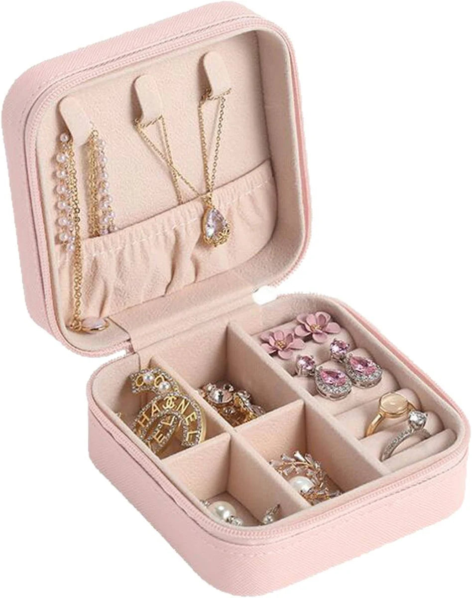 Personalized Jewelry Box – A Gift as Unique as You